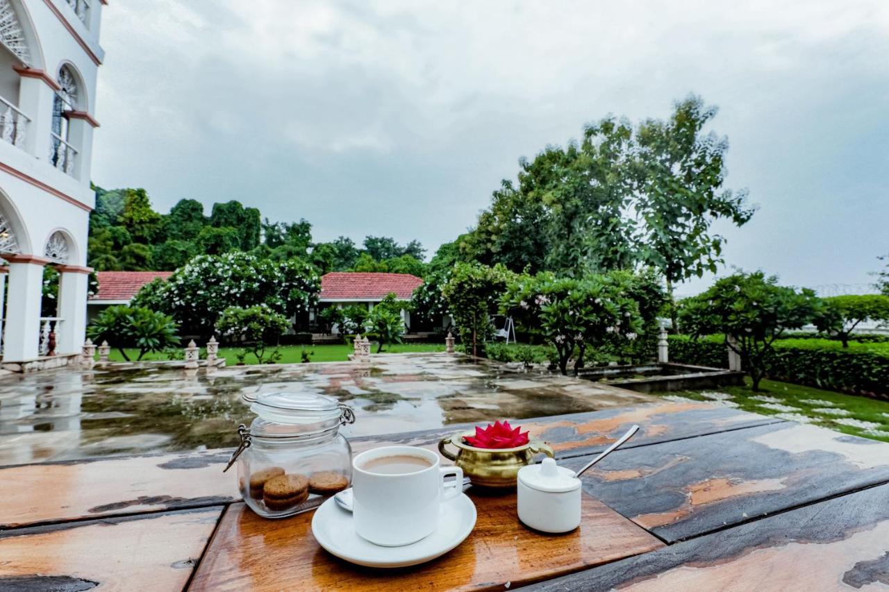 Saptapuri By Royal Orchid Hotels Limited Benares Buitenkant foto